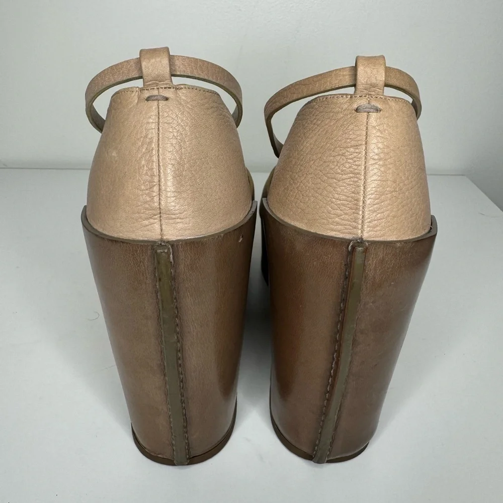 Chloe Beige Leather Platform Sandals Sz 40.5